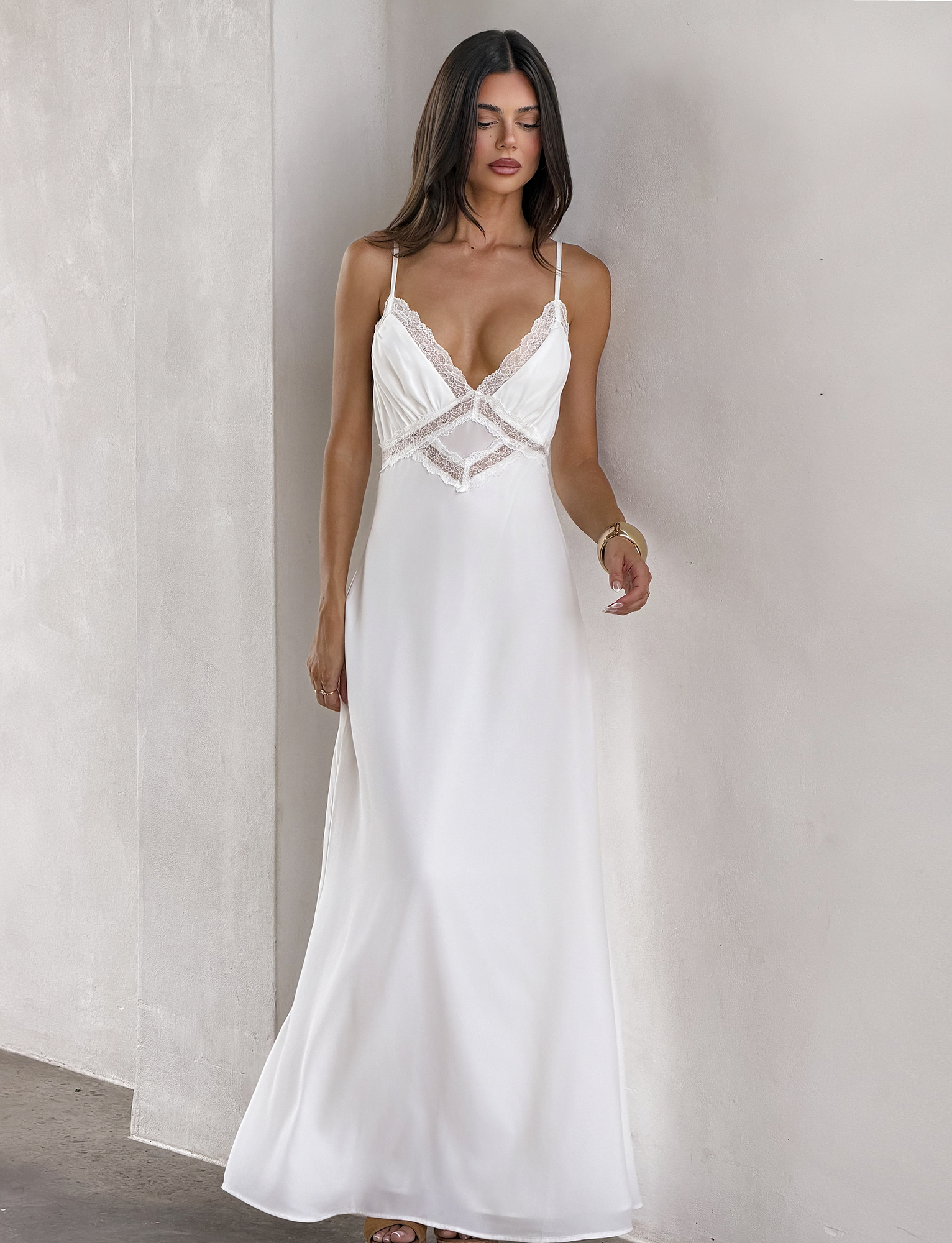 AISLYNN MAXI DRESS - WHITE
